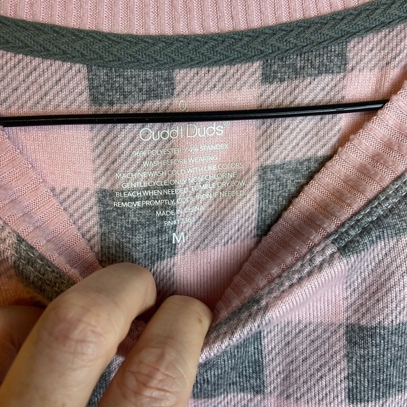 Cuddl Duds Pink and Gray Plaid Pajama Set - Picture 4 of 4
